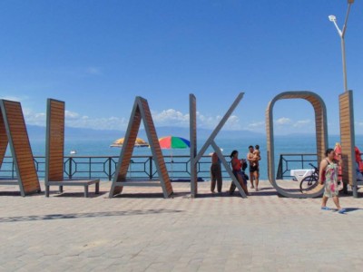 Токаев потребовал навести порядок на курортах и наказать виновных