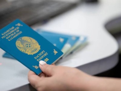 Требования к знанию госязыка и Конституции изменят в Казахстане
