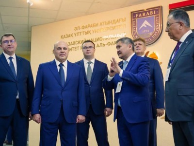 Премьер-министр РФ посетил филиал КазНУ в Омске