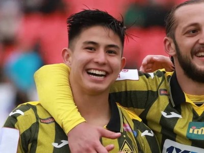 Португальский журналист восхитился игрой Дастана Сатпаева в ЛЧ