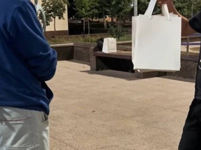 Астанчанин попался на развод с iPhone почти у "Байтерека"