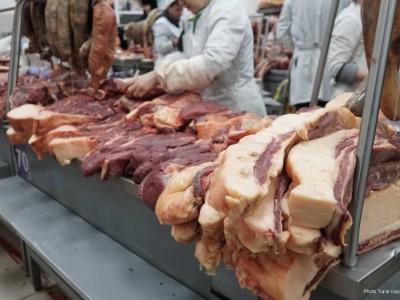О причинах роста цен на мясо рассказали в Минторговли