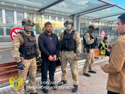Пытавшегося задавить толпу иностранца задержали в Астане