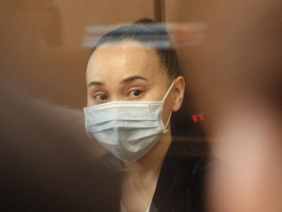 Крышевал ли осужденную Перизат Кайрат "серый кардинал", ответили в АФМ