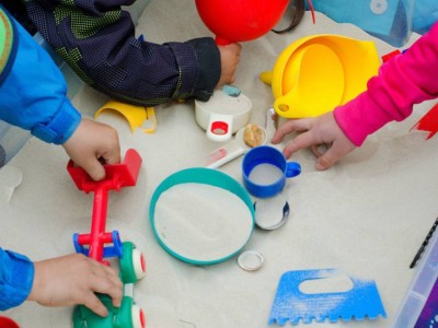 На 3-летнюю девочку заявили в полицию Атырау