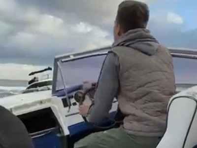 Столкновение катеров в Актау попало на видео: среди пострадавших был ребёнок