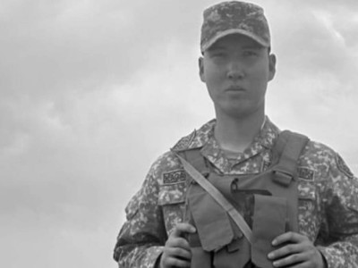 “Разлучили с братом-близнецом“: 19-летний солдат повесился в армии