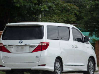 Toyota Alphard могут запретить в Казахстане