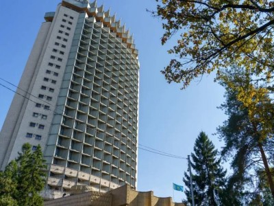 Алматинцы испугались уведомления о землетрясении