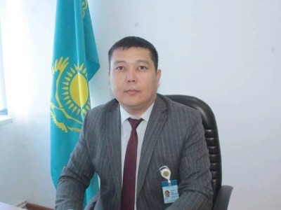 "Деньги возьму не в кабинете": чиновник попался на взятке за землю в Актобе