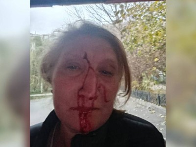 Курьер избил охранницу алматинского ЖК за замечание