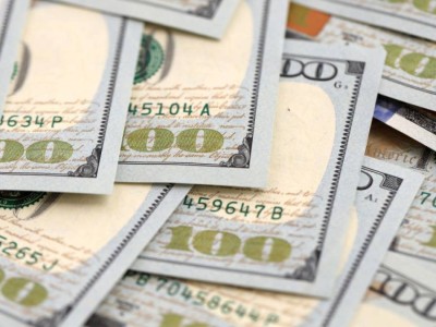 Доллар заметно подешевел в Казахстане