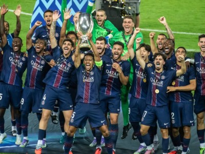 Токаев рассказал владельцу ПСЖ о выкупе клубов в Казахстане