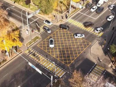 Когда начнут штрафовать за выезд на "вафельницу" в Алматы