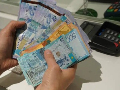 Казахстанцам станет сложнее взять кредиты с 2026 года