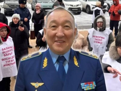 «Да что вы говорите!» Министра обороны рассмешил вопрос о гибели солдат в армии