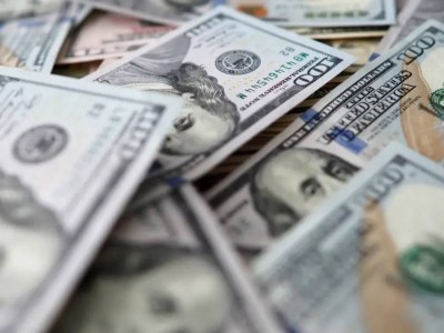 Доллар снова подешевел в Казахстане