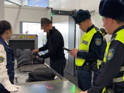 Студента поймали с опасным предметом в аэропорту Алматы