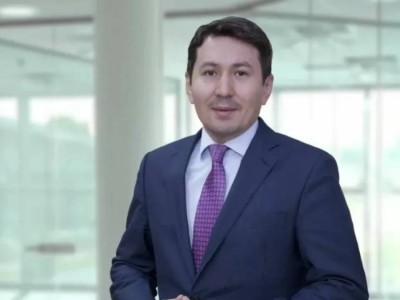 Долги "Самрука" - хорошо, а кредиты граждан - безответственность? Новая логика нацфонда