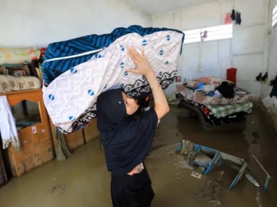 «500 человек погибли»: В Индонезии катастрофа столетия