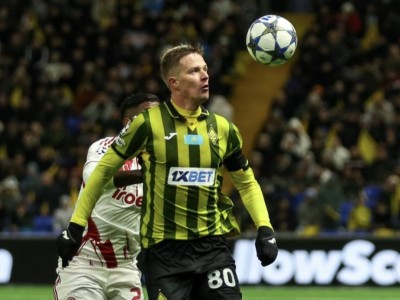 Сейвы Анарбекова спасли “Кайрат“ от разгрома в Лиге чемпионов