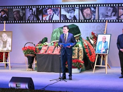 В Алматы простились с Асанали Ашимовым