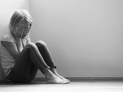 Толпа подростков затащила на стройку семиклассницу и надругалась в Актау