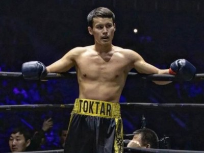 Еркебулан Токтар отправил узбекистанца в нокаут за 72 секунды