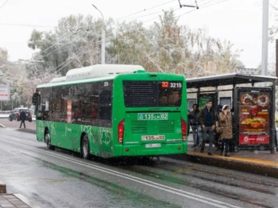 Новый способ оплаты проезда ввели в автобусах Алматы