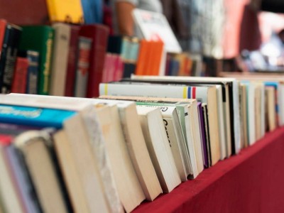 Книги 2025 года представили на выставке в Алматы