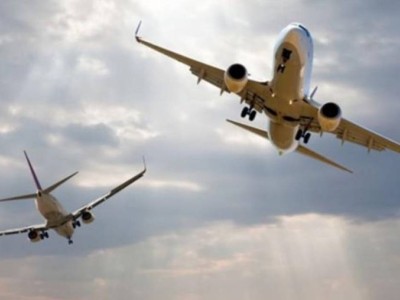 Два самолета чуть не столкнулись в небе над Шымкентом