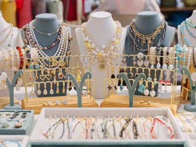 Почему ювелирному бизнесу выгоднее работать в Казахстане, чем в Кыргызстане