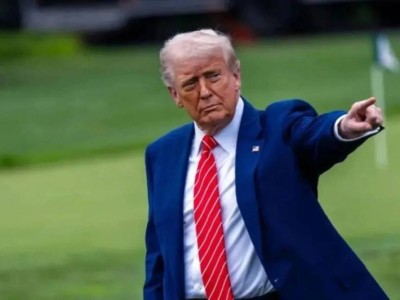 Трамп заявил о введении пошлин в отношении стран, выступающих против американского плана над Гренландией