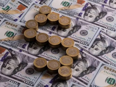 Доллар подешевел до 503 тенге