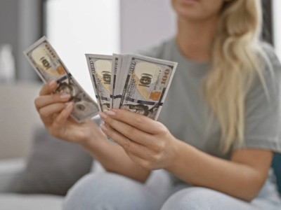 Казахстанка случайно стала миллиардером