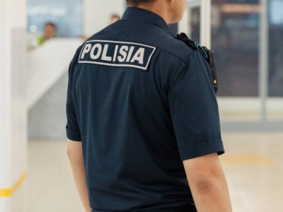 Полицейских заподозрили в групповом изнасиловании 18-летней девушки на юге Казахстана