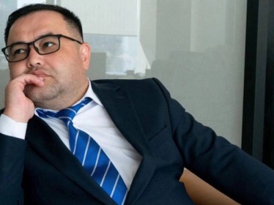 «Приятель, ты за базаром следи»: ответ депутата в Threads вызвал волну критики