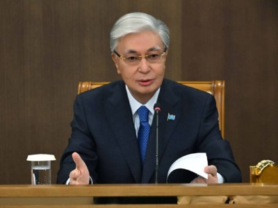 Новая Конституция усиливает Президента и меняет архитектуру власти - политолог