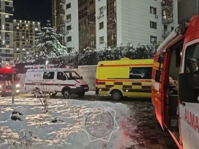В Алматы горел ЖК на Аль-Фараби