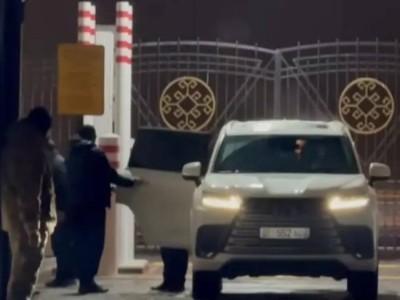 Камчыбек Ташиев вернулся в Кыргызстан