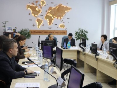 В Институте экономических исследований обсудили экономические аспекты Конституционной реформы