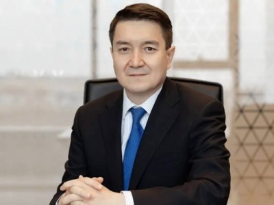 Токаев освободил Берика Шолпанкулова от должности замглавы Нацбанка