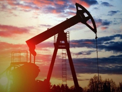 Цены на нефть впервые с 2022 года превысили $100 за баррель