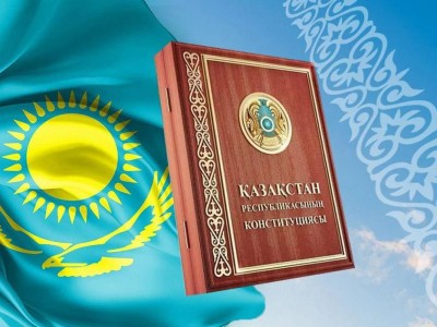 Эксперт: проект Конституции отвечает запросу общества на справедливость и равенство