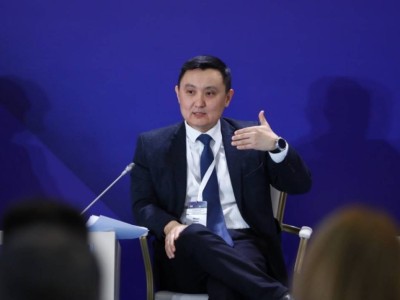 Религия вне политики: эксперт объяснил, как новая Конституция укрепляет принцип светскости государства