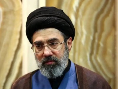 Новый верховный лидер Ирана Моджтаба Хаменеи получил ранение