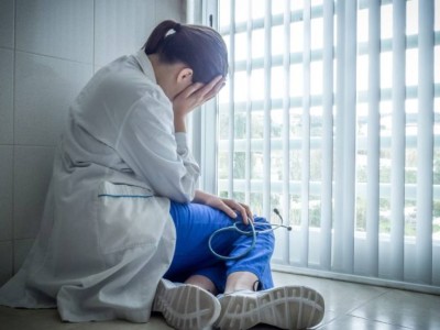 Фельдшер скорой помощи пострадал при нападении в Астане