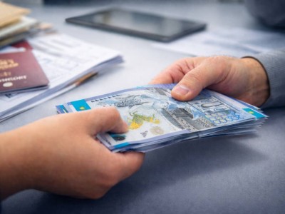 Обещали работу за рубежом: казахстанцы заявляют о возможном мошенничестве компании Neupusti