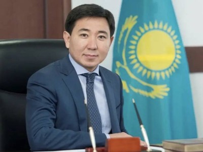 “Мошенничество и взятка“. Жаксылык Омар полностью признал вину в суде