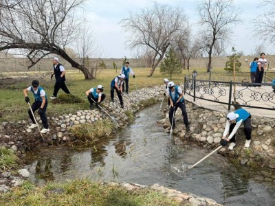 Юные казахстанцы принимают участие в республиканской акции «Мөлдір бұлақ»